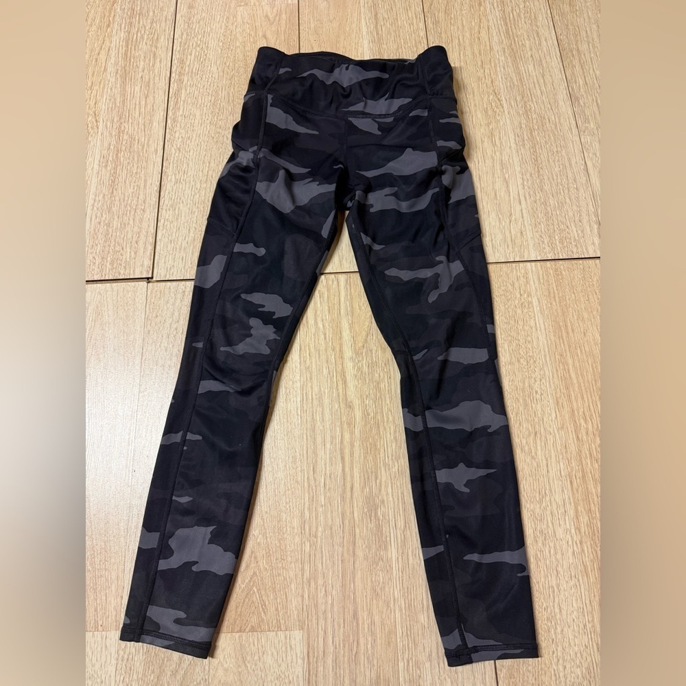 Athleta Contender Camo Leggings 7/8 - Picture 3 of 9